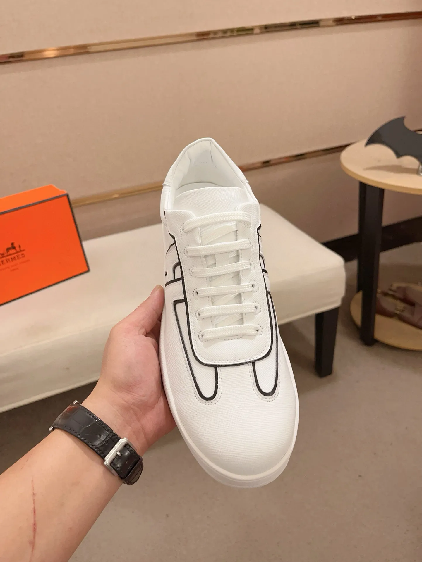 Men's clothing and shoes💰: 400💰《HERMES》【Classic Original Version】Hermès; Top 🔝 Purchasing Agency 🔍🔍Men's latest 🇺🇸 counter sales simultaneously, original ▲▲cowhide imported from Italy ▲▲Exquisite workmanship (Italian 🇮🇹Imported water-dyed 🐂cowhide lining) sole: original sole provided by the original factory, ⚠️exclusive double-layer activity·TPR·rubber·combined molded outsole; Code number: 38-44 (45/46 can be customized, non-refundable)